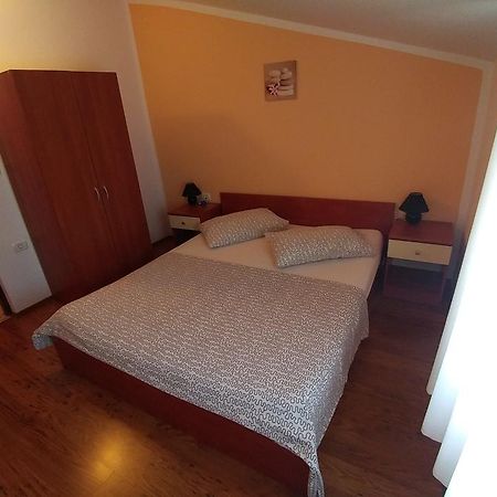 Guest House Ilic Loborika Esterno foto