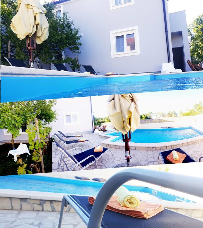 Guest House Ilic Loborika Esterno foto