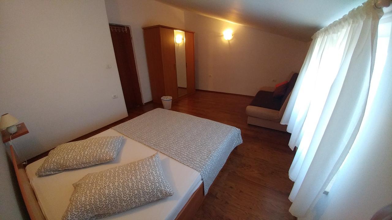 Guest House Ilic Loborika Esterno foto