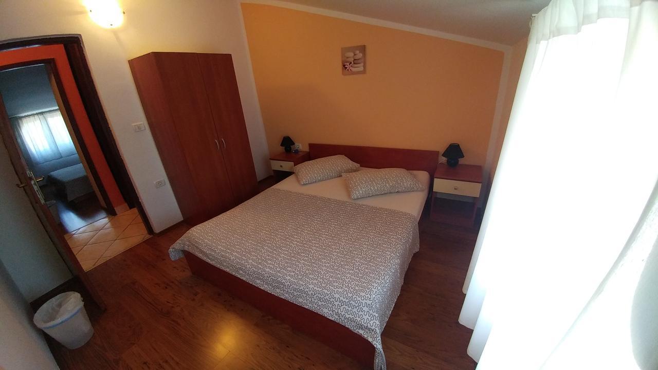 Guest House Ilic Loborika Esterno foto