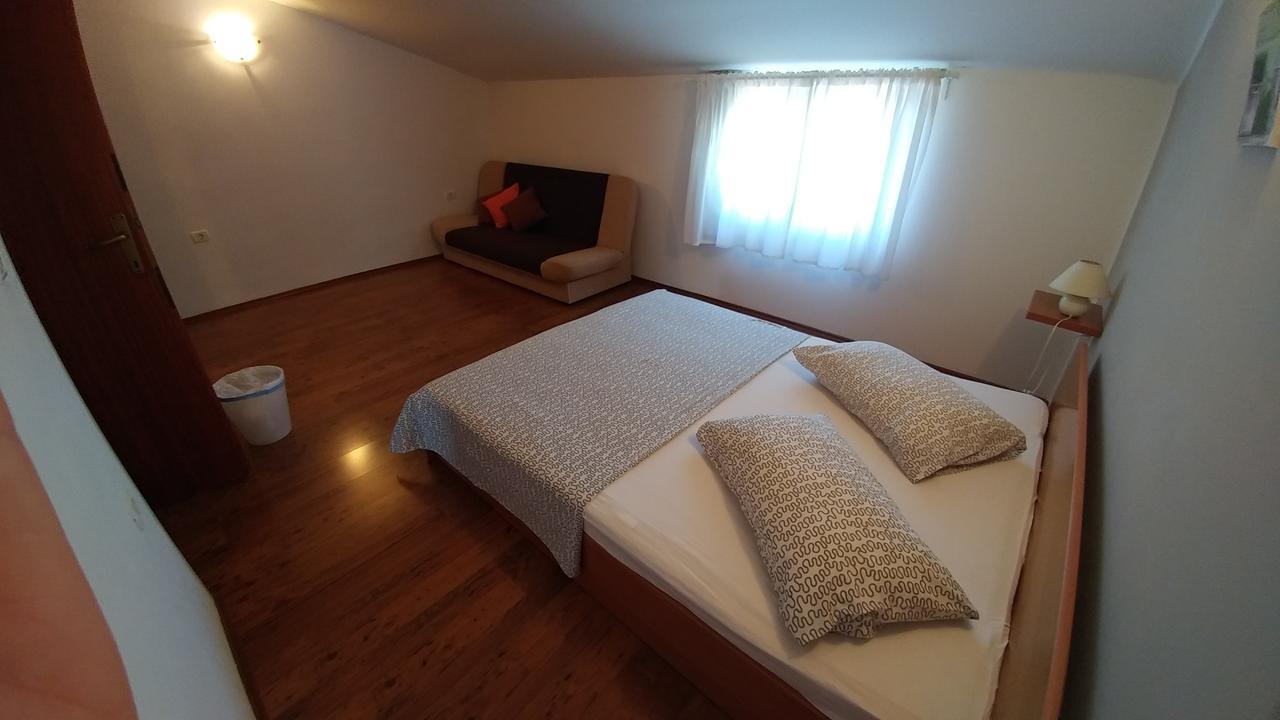 Guest House Ilic Loborika Esterno foto